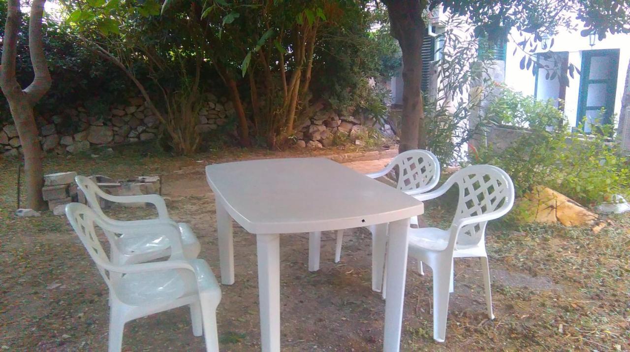 Pag studio Garden Pag Town Esterno foto