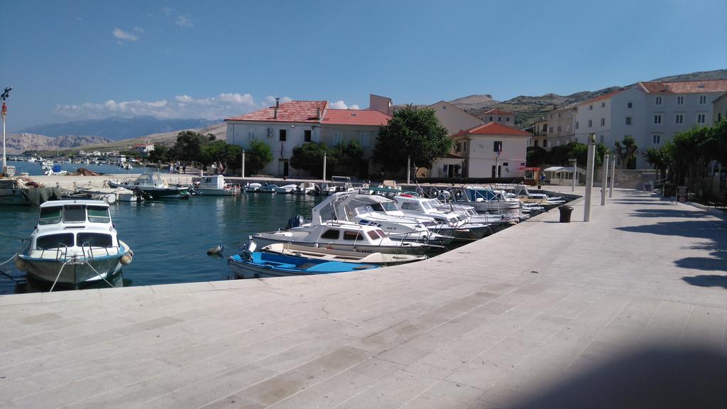 Pag studio Garden Pag Town Esterno foto